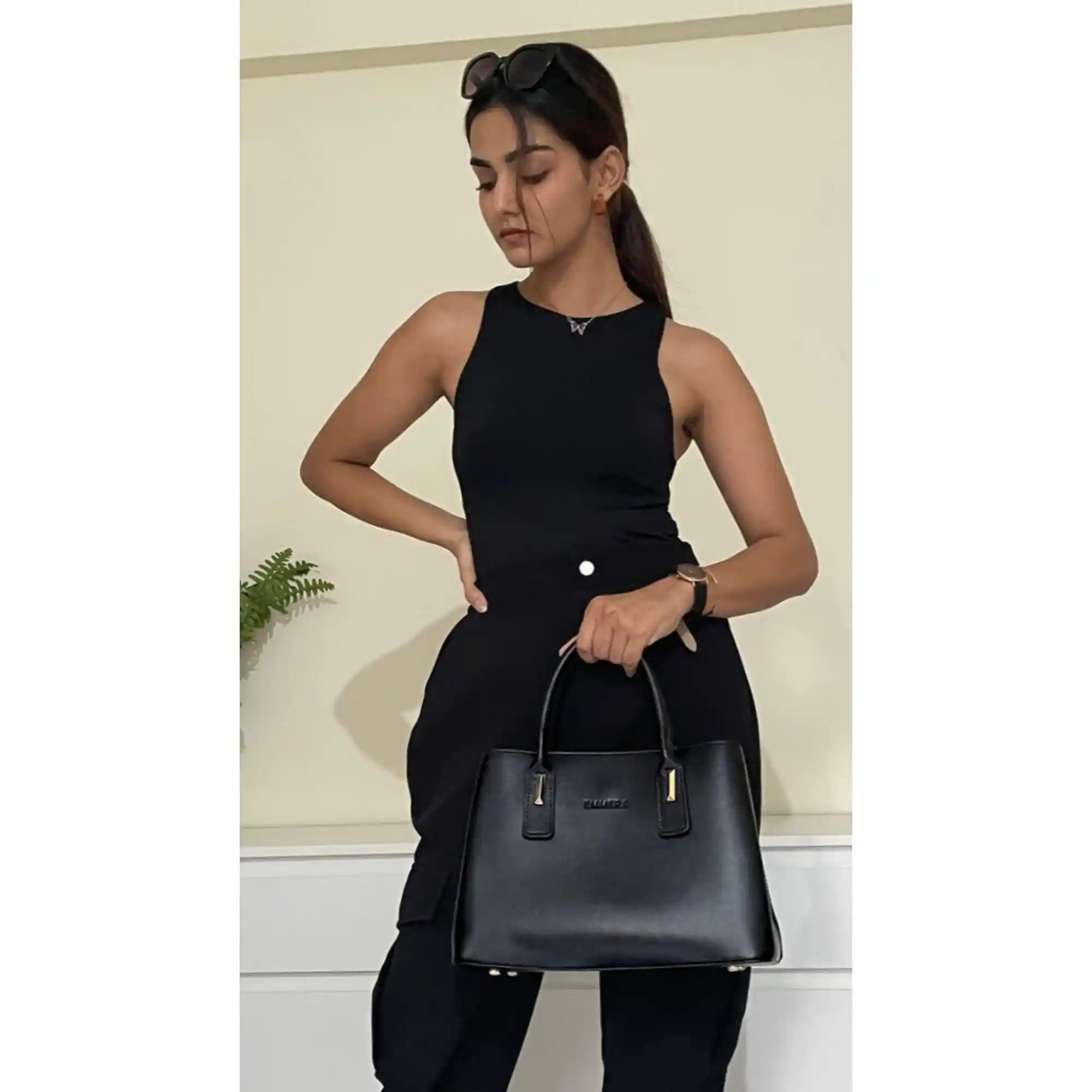 Ivy (Black) - Image 3