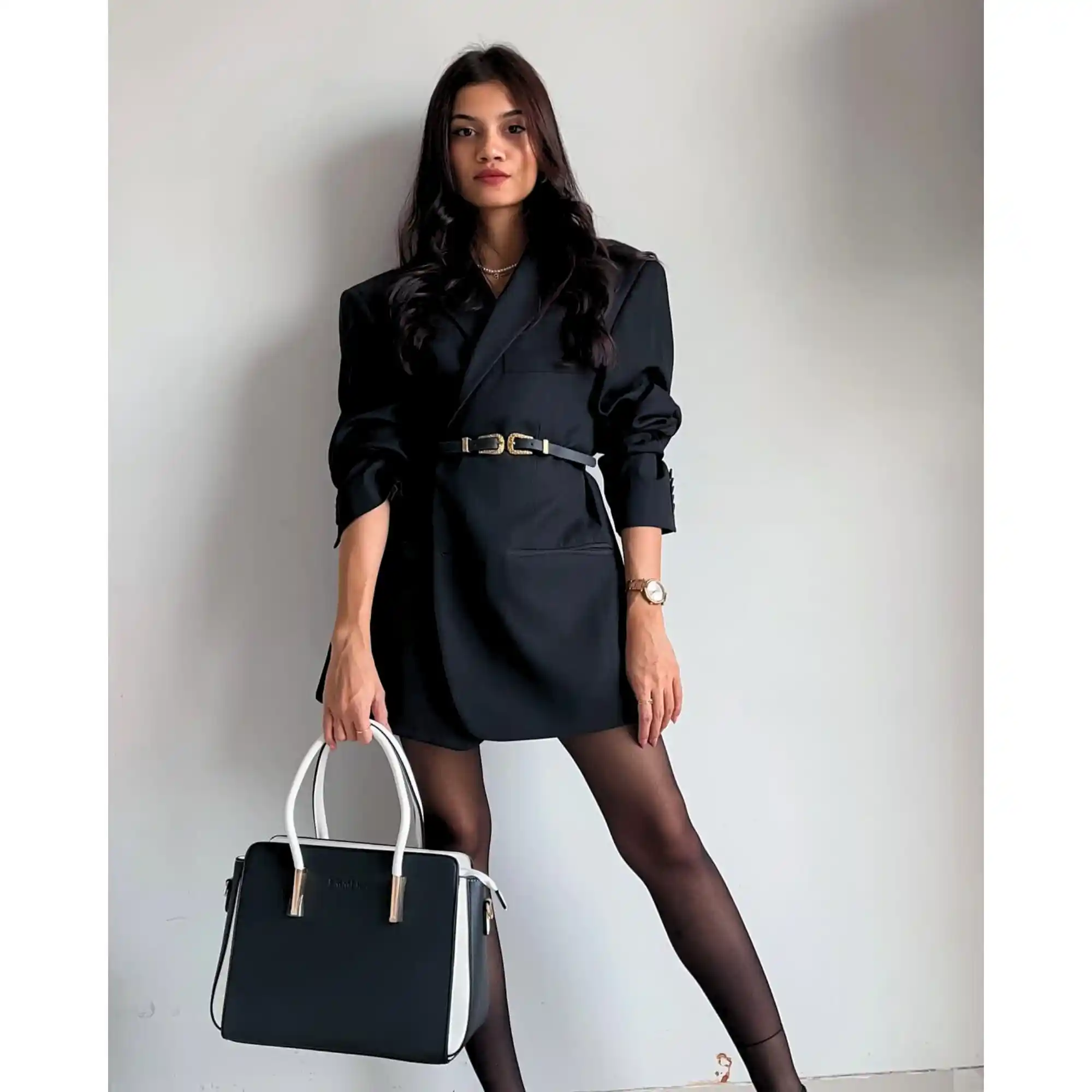 Thea (Black) - Image 3