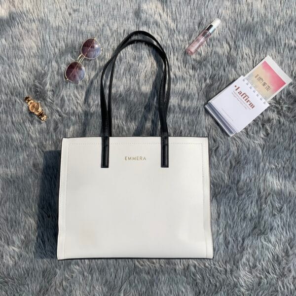 Iyra (White) - Image 2