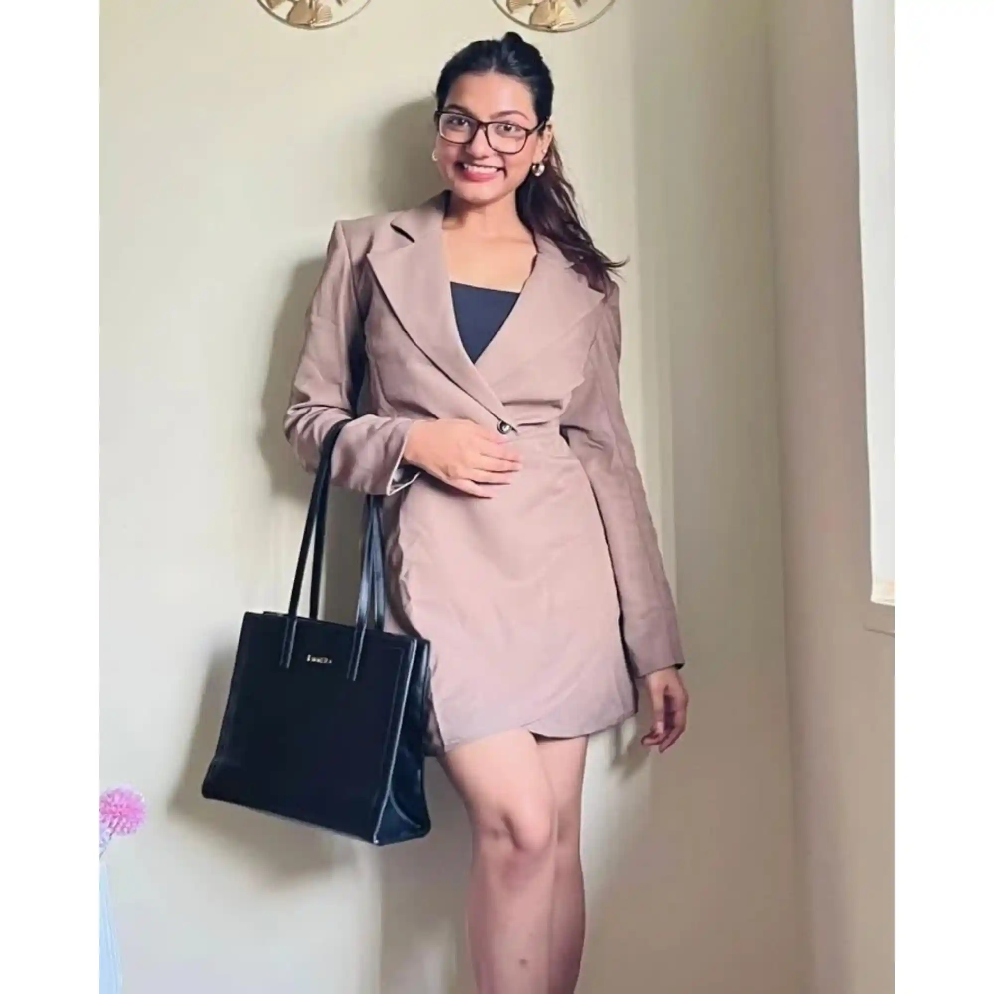 Iyra (Black) - Image 6